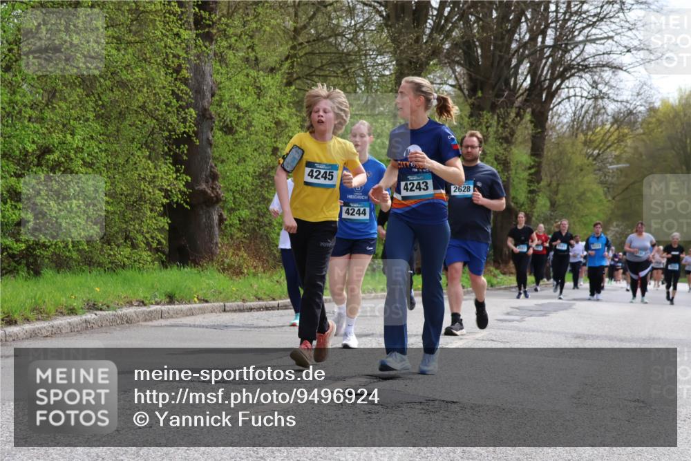 12.04.2026 - 45. Internationalen Wilhelmsburger Insellauf Yannick Fuchs http://msf.ph/oto/9496924 12.04.2026 13:08:40 Laufen 4245, 4244, 4243, 2628 meine-sportfotos.de