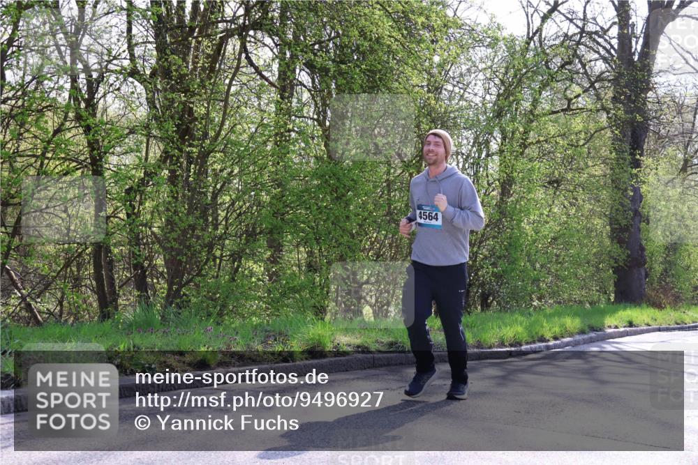 12.04.2026 - 45. Internationalen Wilhelmsburger Insellauf Yannick Fuchs http://msf.ph/oto/9496927 12.04.2026 10:53:41 Laufen 4564 meine-sportfotos.de