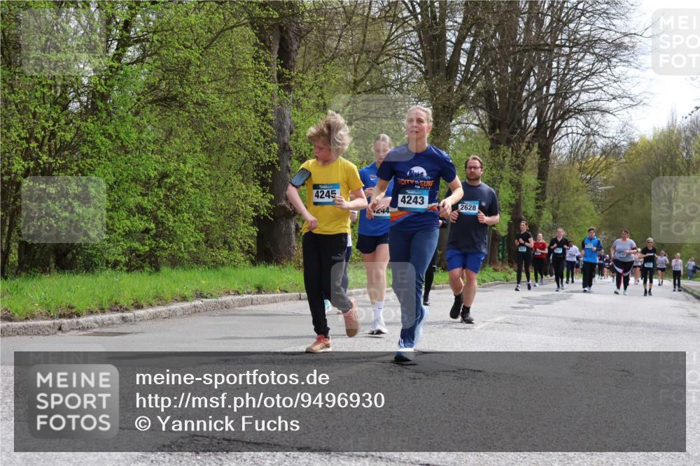 12.04.2026 - 45. Internationalen Wilhelmsburger Insellauf Yannick Fuchs http://msf.ph/oto/9496930 12.04.2026 13:08:40 Laufen 4245, 244, 4243, 2628 meine-sportfotos.de