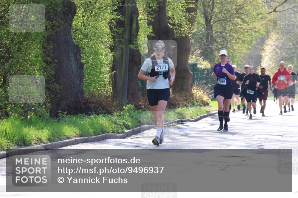 12.04.2026 - 45. Internationalen Wilhelmsburger Insellauf Yannick Fuchs http://msf.ph/oto/9496937 12.04.2026 10:53:45 Laufen 2777, 2660, 3460, 3517 meine-sportfotos.de