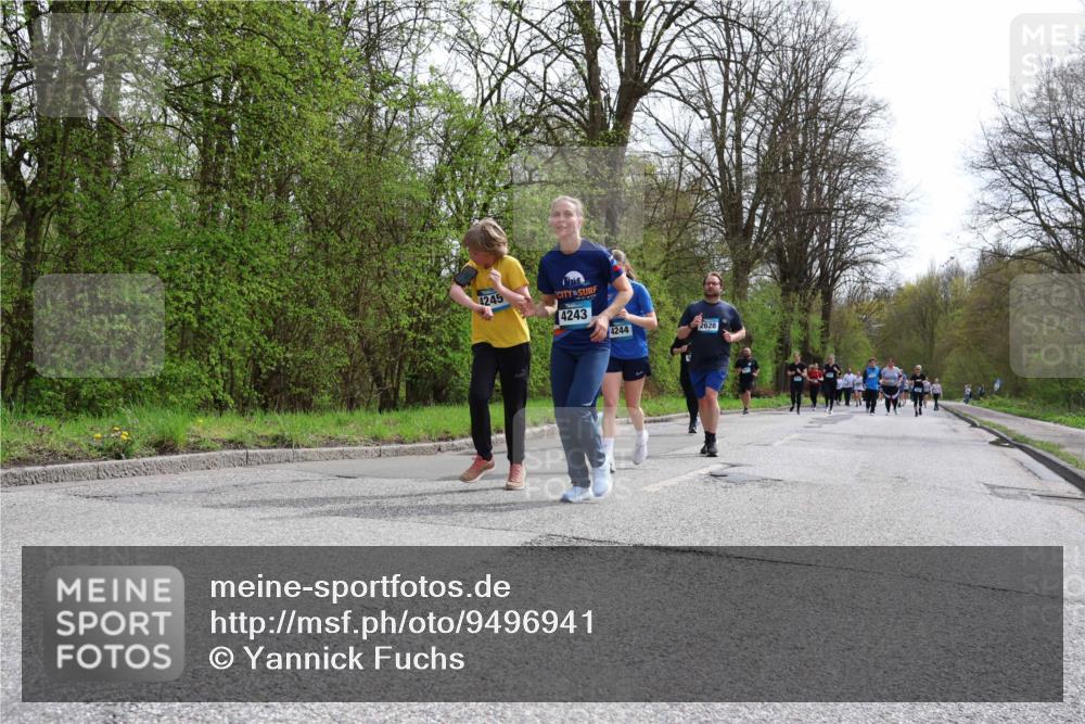 12.04.2026 - 45. Internationalen Wilhelmsburger Insellauf Yannick Fuchs http://msf.ph/oto/9496941 12.04.2026 13:08:42 Laufen 4245, 4243, 4244, 2628 meine-sportfotos.de