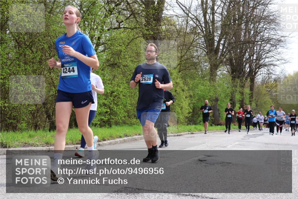 12.04.2026 - 45. Internationalen Wilhelmsburger Insellauf Yannick Fuchs http://msf.ph/oto/9496956 12.04.2026 13:08:43 Laufen 4244, 2628, 52, 5223, 7101, 4593 meine-sportfotos.de