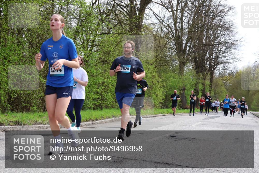 12.04.2026 - 45. Internationalen Wilhelmsburger Insellauf Yannick Fuchs http://msf.ph/oto/9496958 12.04.2026 13:08:43 Laufen 4244, 2, 2628, 552 meine-sportfotos.de