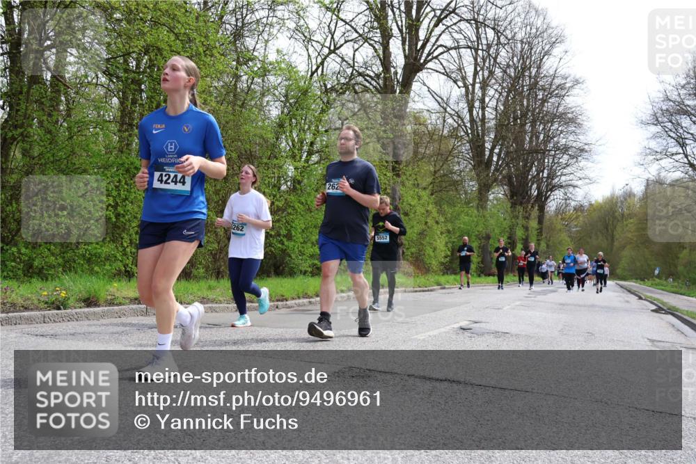 12.04.2026 - 45. Internationalen Wilhelmsburger Insellauf Yannick Fuchs http://msf.ph/oto/9496961 12.04.2026 13:08:43 Laufen 4244, 262, 262, 5552 meine-sportfotos.de
