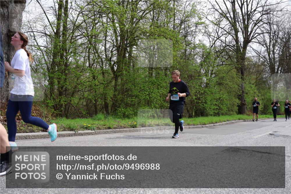 12.04.2026 - 45. Internationalen Wilhelmsburger Insellauf Yannick Fuchs http://msf.ph/oto/9496988 12.04.2026 13:08:46 Laufen 5552 meine-sportfotos.de