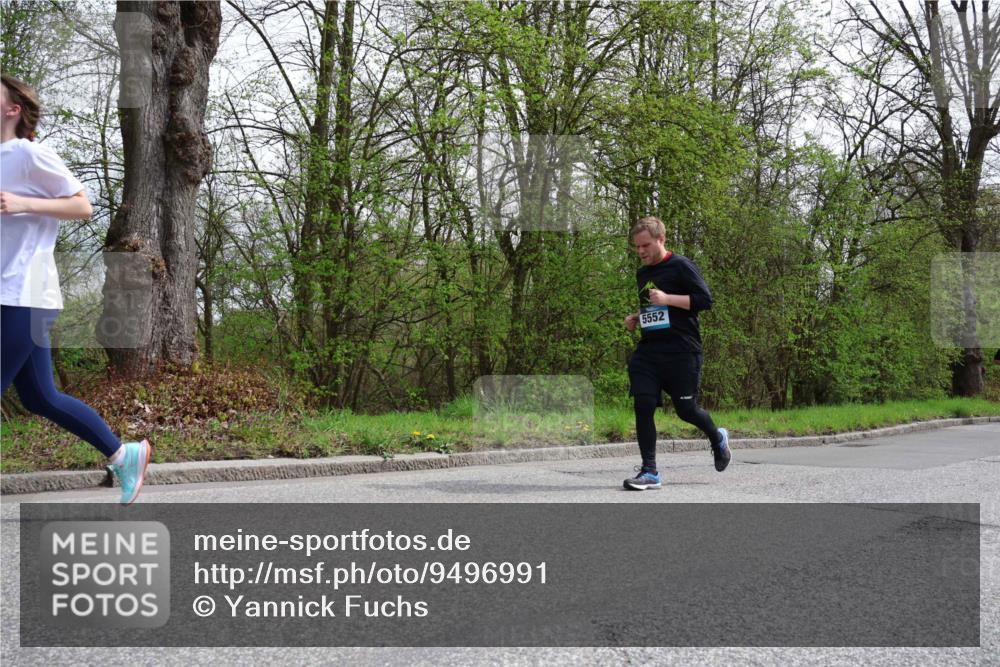 12.04.2026 - 45. Internationalen Wilhelmsburger Insellauf Yannick Fuchs http://msf.ph/oto/9496991 12.04.2026 13:08:46 Laufen 5552 meine-sportfotos.de