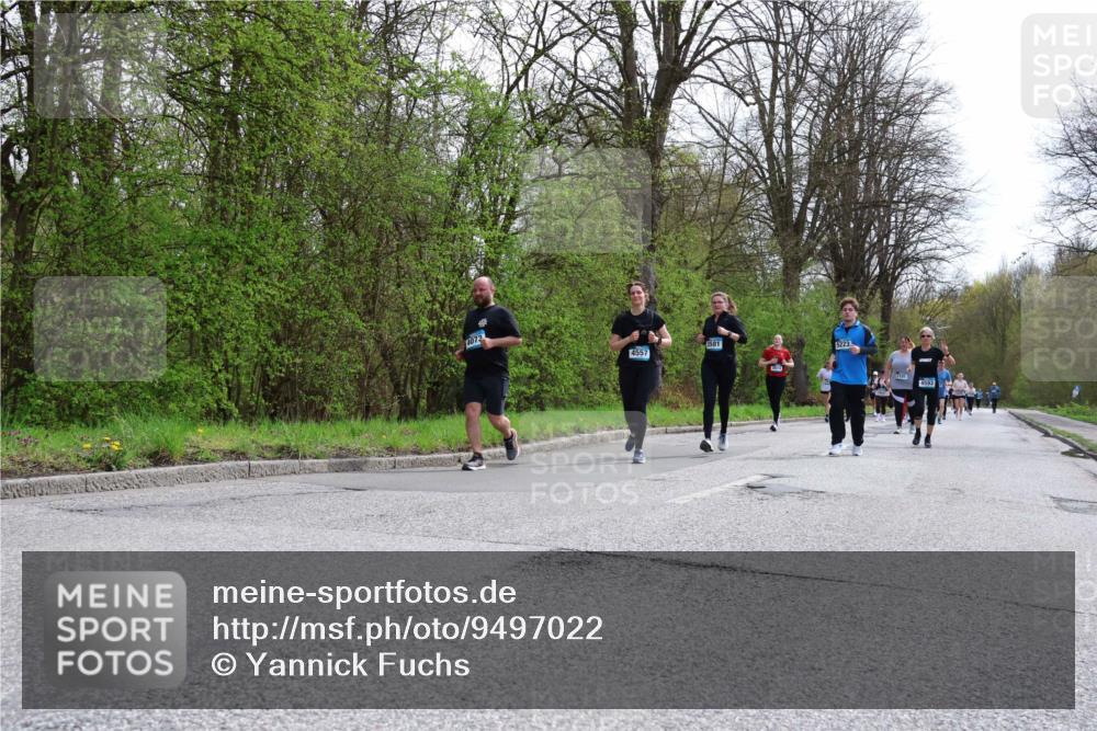 12.04.2026 - 45. Internationalen Wilhelmsburger Insellauf Yannick Fuchs http://msf.ph/oto/9497022 12.04.2026 13:08:49 Laufen 4072, 4557, 3581, 5223, 101 meine-sportfotos.de