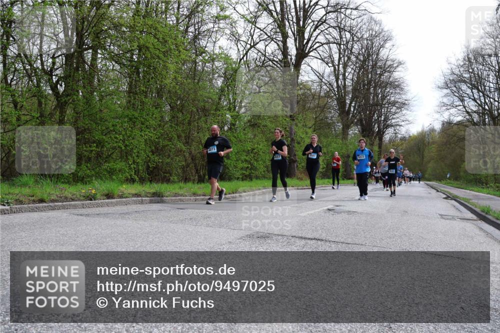 12.04.2026 - 45. Internationalen Wilhelmsburger Insellauf Yannick Fuchs http://msf.ph/oto/9497025 12.04.2026 13:08:49 Laufen 4073, 4557, 3581, 5223, 4593 meine-sportfotos.de