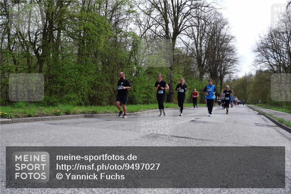 12.04.2026 - 45. Internationalen Wilhelmsburger Insellauf Yannick Fuchs http://msf.ph/oto/9497027 12.04.2026 13:08:50 Laufen 4073, 4557, 3581, 5223, 4593 meine-sportfotos.de