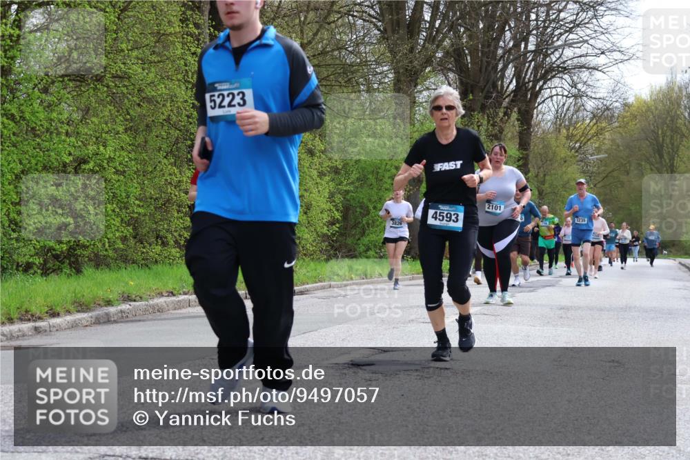 12.04.2026 - 45. Internationalen Wilhelmsburger Insellauf Yannick Fuchs http://msf.ph/oto/9497057 12.04.2026 13:08:52 Laufen 5223, 3826, 4593, 2101, 3122, 3235 meine-sportfotos.de