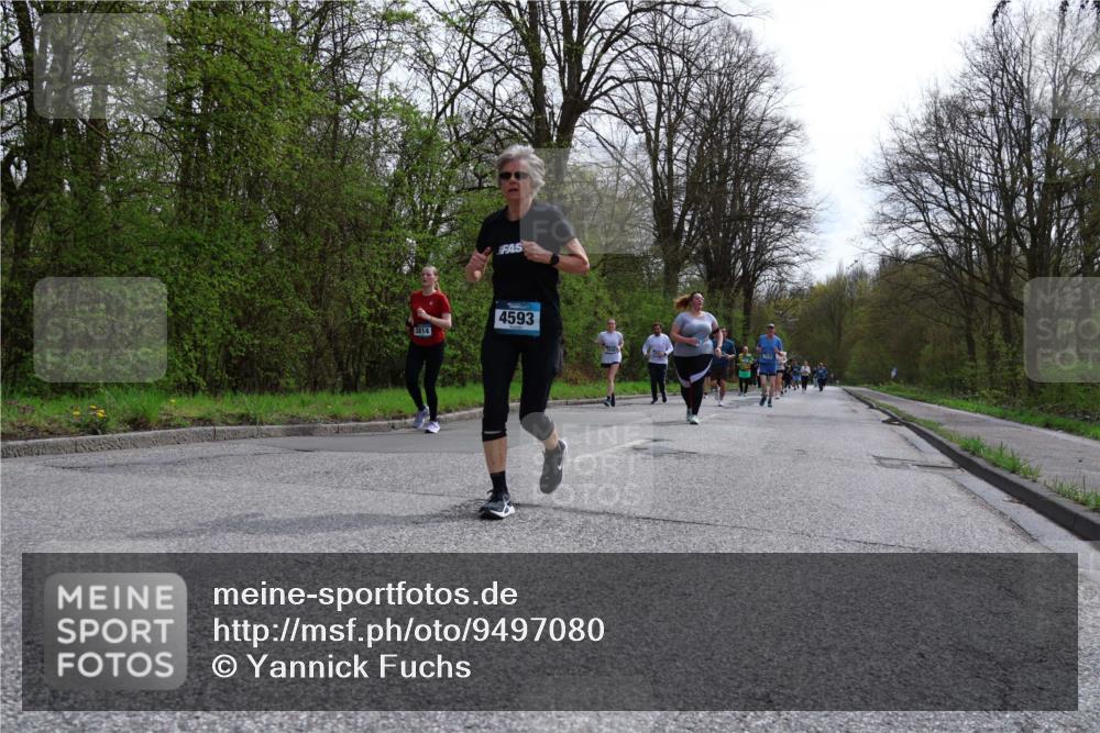 12.04.2026 - 45. Internationalen Wilhelmsburger Insellauf Yannick Fuchs http://msf.ph/oto/9497080 12.04.2026 13:08:54 Laufen 3814, 4593 meine-sportfotos.de