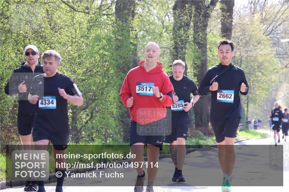 12.04.2026 - 45. Internationalen Wilhelmsburger Insellauf Yannick Fuchs http://msf.ph/oto/9497114 12.04.2026 10:54:06 Laufen 4334, 3517, 5285, 0000, 0, 3549 meine-sportfotos.de