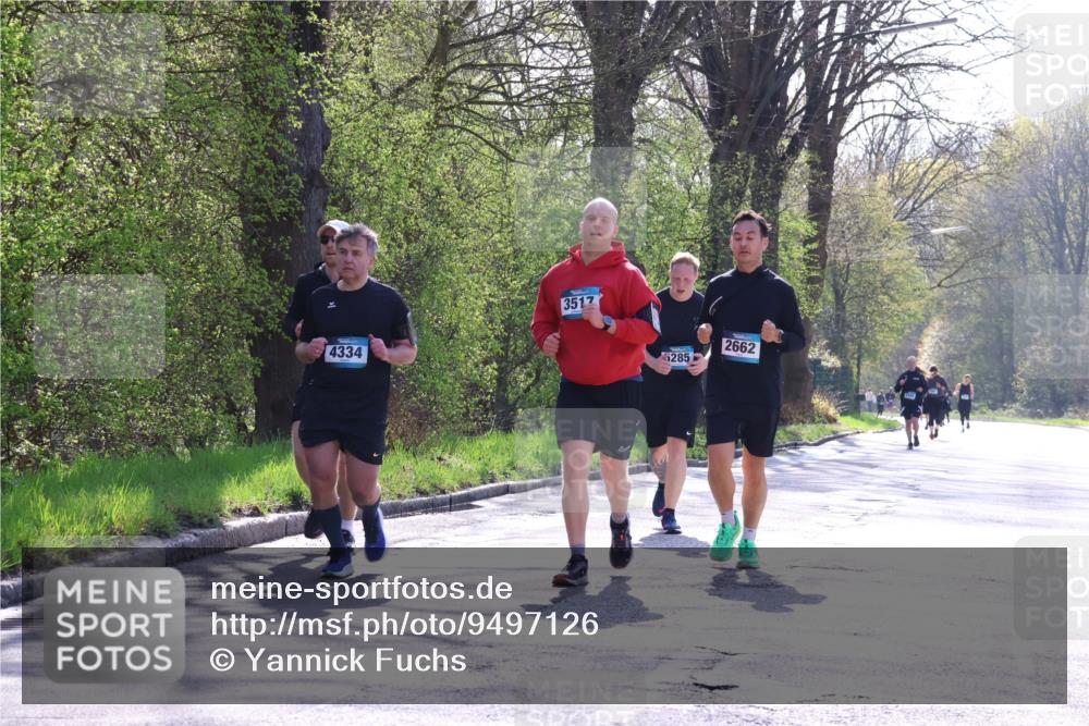 12.04.2026 - 45. Internationalen Wilhelmsburger Insellauf Yannick Fuchs http://msf.ph/oto/9497126 12.04.2026 10:54:07 Laufen 4334, 3517, 285, 0000 meine-sportfotos.de