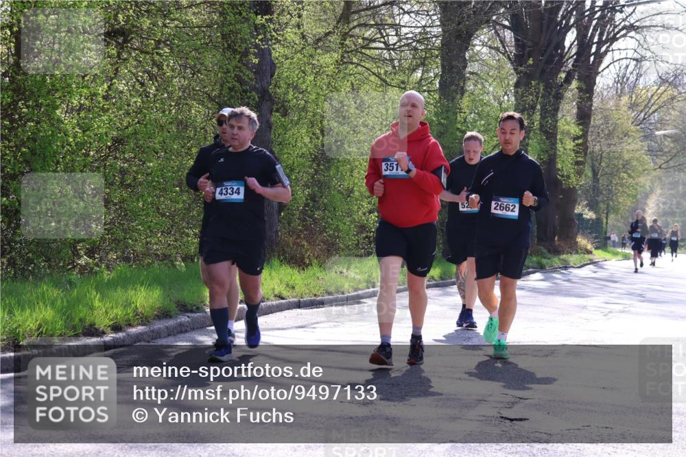 12.04.2026 - 45. Internationalen Wilhelmsburger Insellauf Yannick Fuchs http://msf.ph/oto/9497133 12.04.2026 10:54:08 Laufen 4334, 351, 52, 0000 meine-sportfotos.de