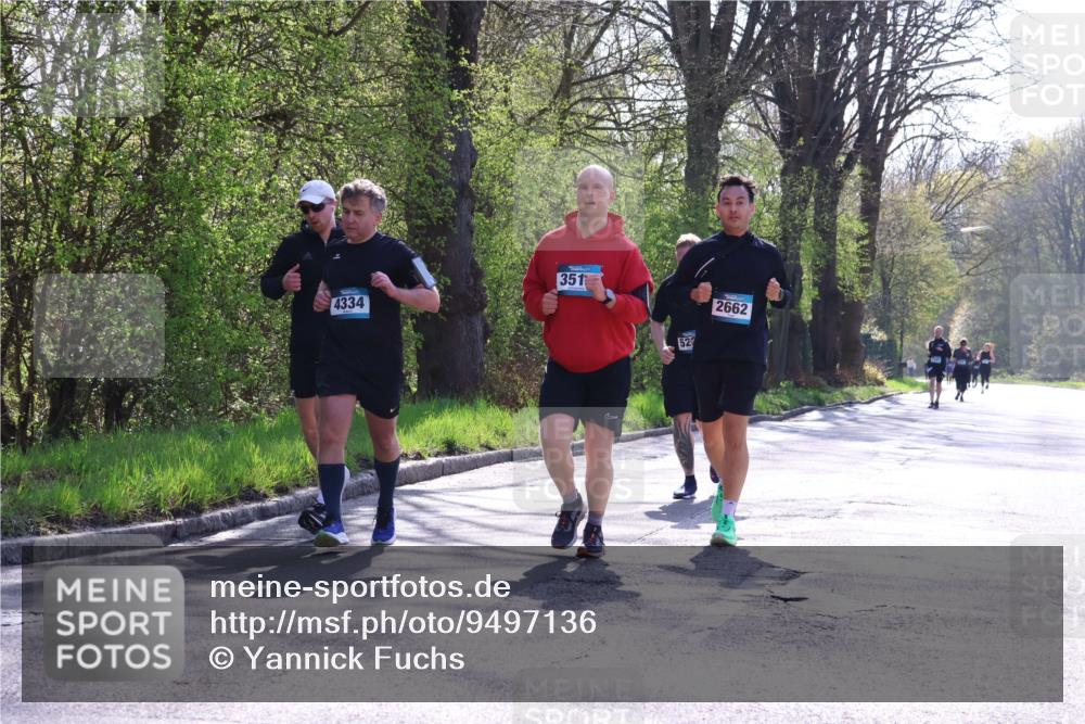 12.04.2026 - 45. Internationalen Wilhelmsburger Insellauf Yannick Fuchs http://msf.ph/oto/9497136 12.04.2026 10:54:08 Laufen 351, 4334, 0000 meine-sportfotos.de