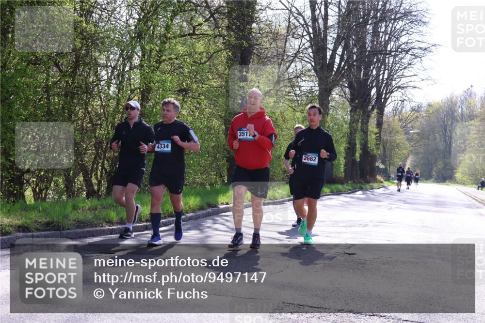12.04.2026 - 45. Internationalen Wilhelmsburger Insellauf Yannick Fuchs http://msf.ph/oto/9497147 12.04.2026 10:54:09 Laufen 4334, 351, 0000 meine-sportfotos.de