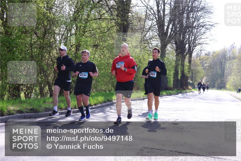12.04.2026 - 45. Internationalen Wilhelmsburger Insellauf Yannick Fuchs http://msf.ph/oto/9497148 12.04.2026 10:54:09 Laufen 4334, 3517, 0000 meine-sportfotos.de