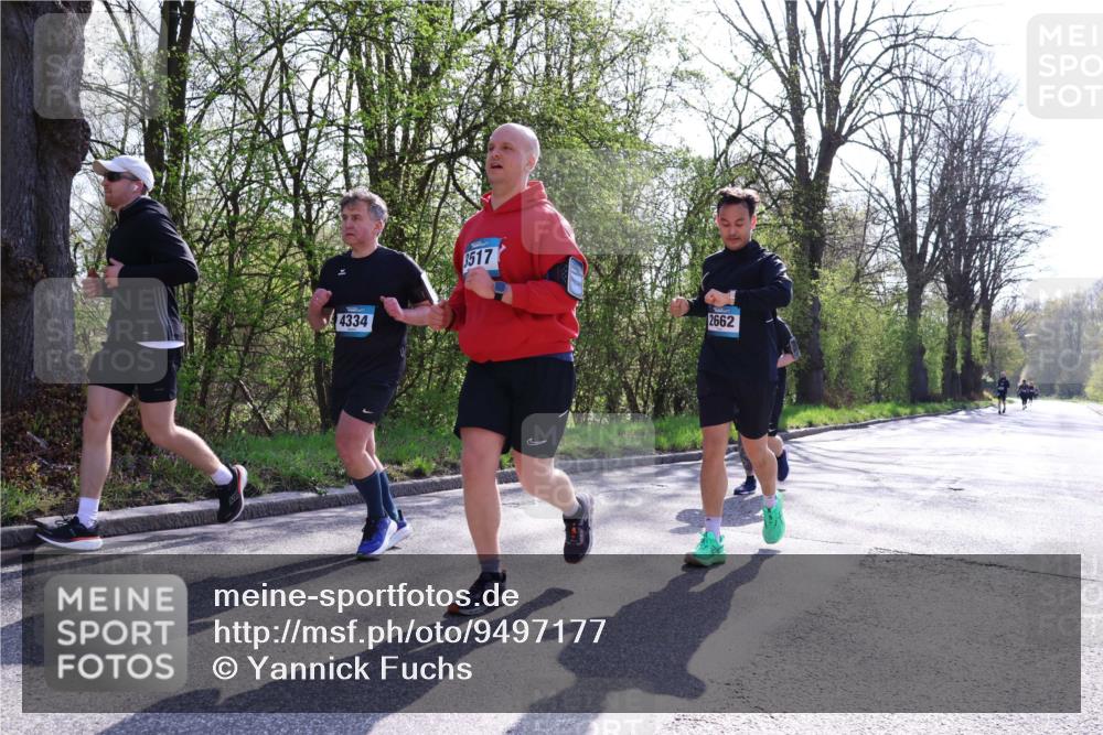 12.04.2026 - 45. Internationalen Wilhelmsburger Insellauf Yannick Fuchs http://msf.ph/oto/9497177 12.04.2026 10:54:12 Laufen 4334, 3517, 0000 meine-sportfotos.de