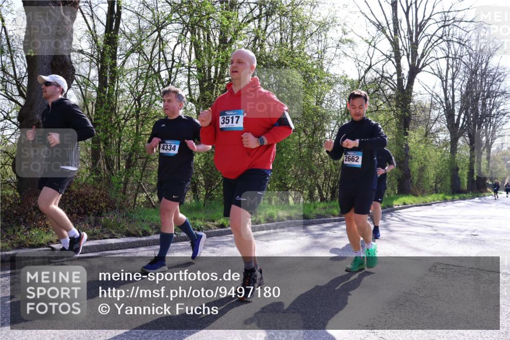 12.04.2026 - 45. Internationalen Wilhelmsburger Insellauf Yannick Fuchs http://msf.ph/oto/9497180 12.04.2026 10:54:12 Laufen 4334, 3517, 0000 meine-sportfotos.de