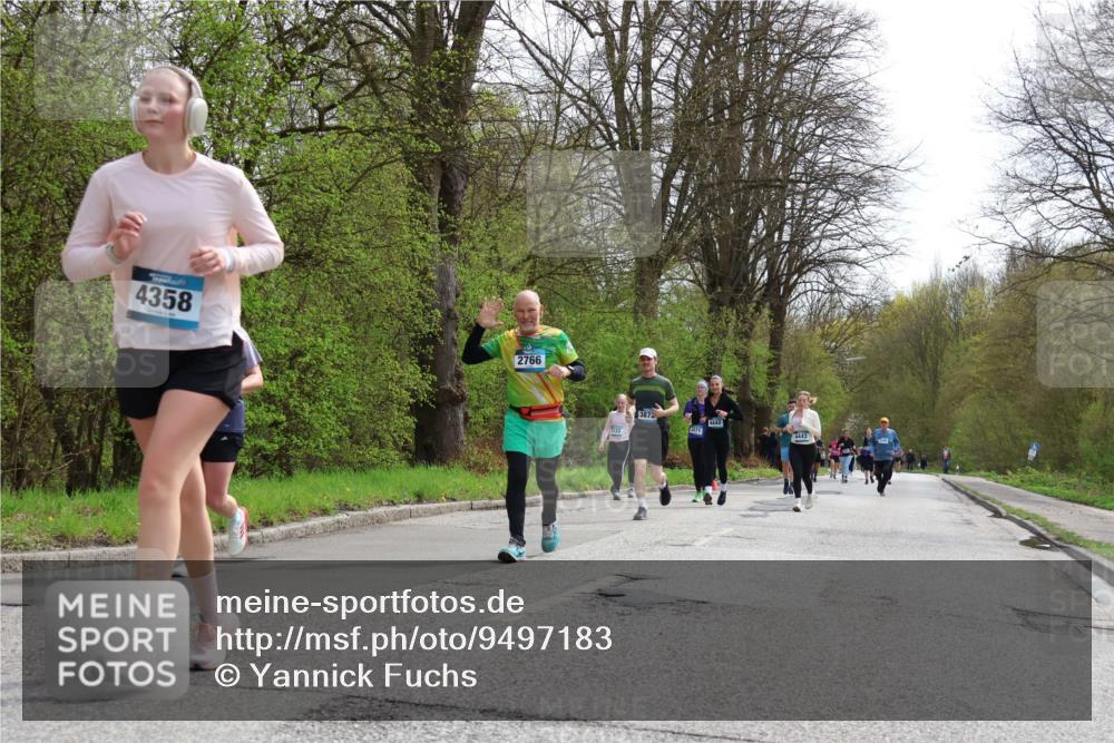 12.04.2026 - 45. Internationalen Wilhelmsburger Insellauf Yannick Fuchs http://msf.ph/oto/9497183 12.04.2026 13:09:04 Laufen 4358, 2766, 3872, 4442, 471, 4443 meine-sportfotos.de