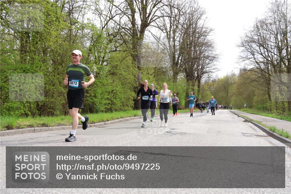 12.04.2026 - 45. Internationalen Wilhelmsburger Insellauf Yannick Fuchs http://msf.ph/oto/9497225 12.04.2026 13:09:08 Laufen 3872, 4442, 4443 meine-sportfotos.de