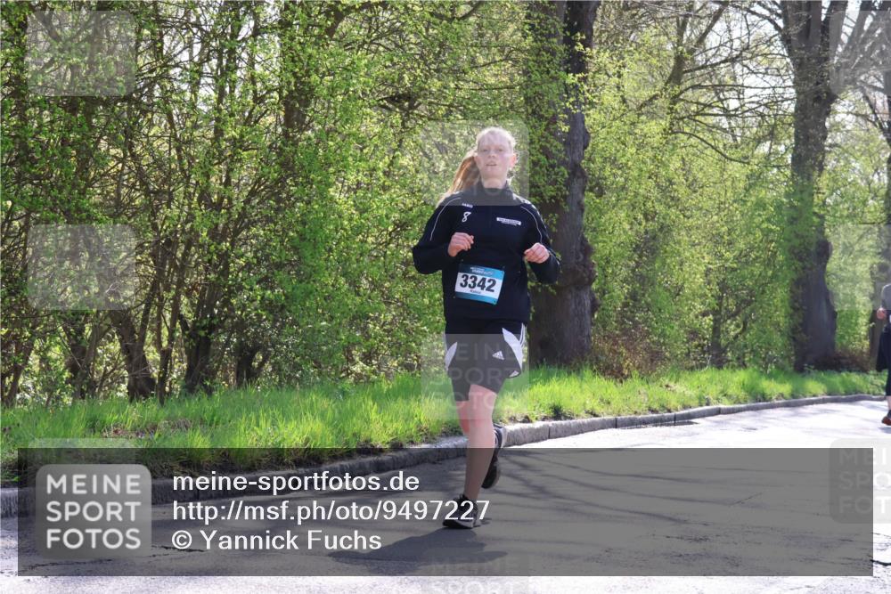 12.04.2026 - 45. Internationalen Wilhelmsburger Insellauf Yannick Fuchs http://msf.ph/oto/9497227 12.04.2026 10:54:23 Laufen 8, 3342 meine-sportfotos.de