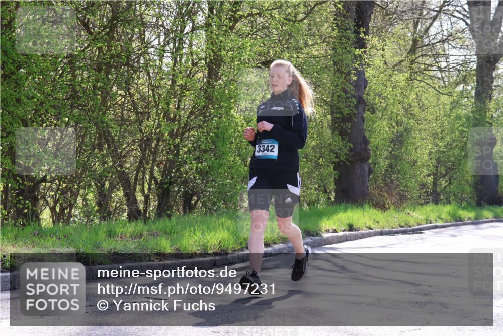 12.04.2026 - 45. Internationalen Wilhelmsburger Insellauf Yannick Fuchs http://msf.ph/oto/9497231 12.04.2026 10:54:23 Laufen 3342 meine-sportfotos.de