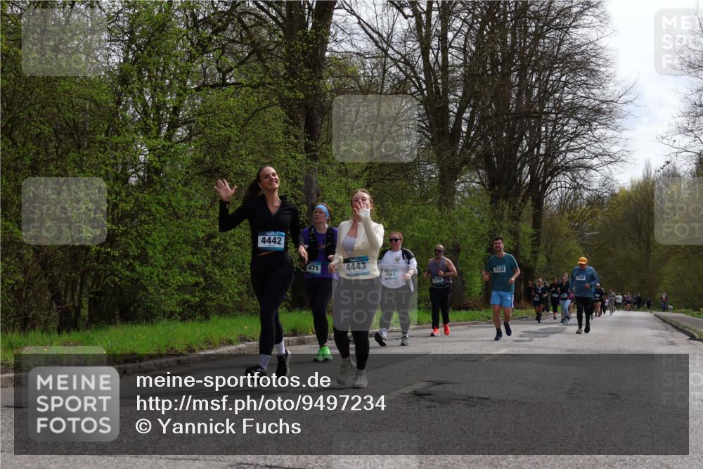12.04.2026 - 45. Internationalen Wilhelmsburger Insellauf Yannick Fuchs http://msf.ph/oto/9497234 12.04.2026 13:09:09 Laufen 4442, 471, 4443, 2332, 4341, 3739, 22, 00 meine-sportfotos.de