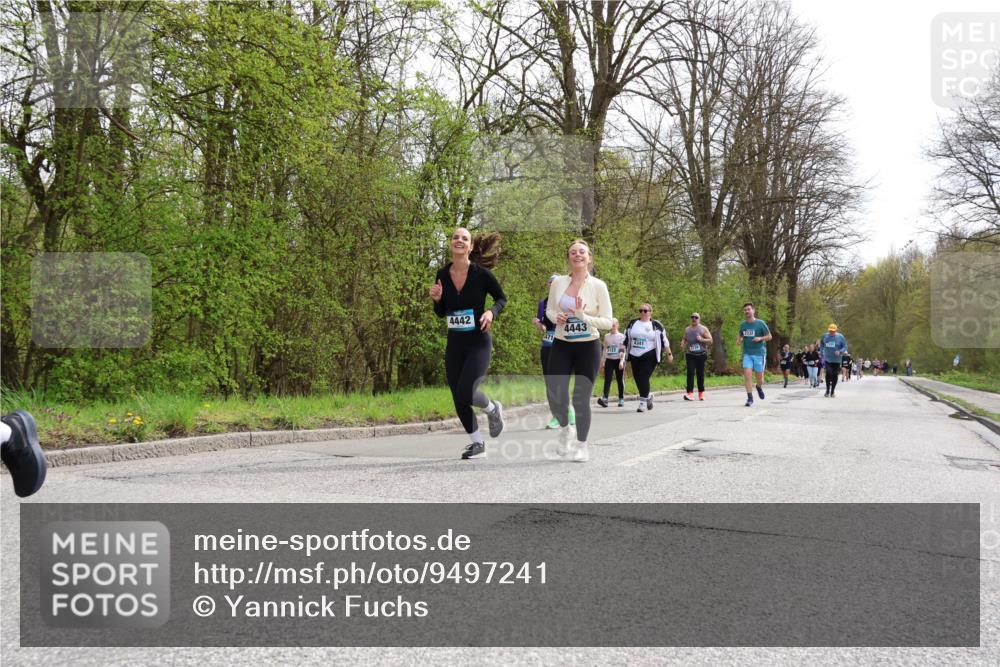 12.04.2026 - 45. Internationalen Wilhelmsburger Insellauf Yannick Fuchs http://msf.ph/oto/9497241 12.04.2026 13:09:09 Laufen 4442, 4443, 5122, 4341, 2332 meine-sportfotos.de