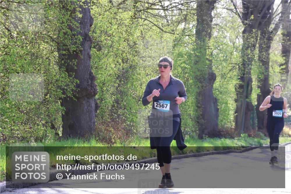 12.04.2026 - 45. Internationalen Wilhelmsburger Insellauf Yannick Fuchs http://msf.ph/oto/9497245 12.04.2026 10:54:26 Laufen 2567, 3920 meine-sportfotos.de