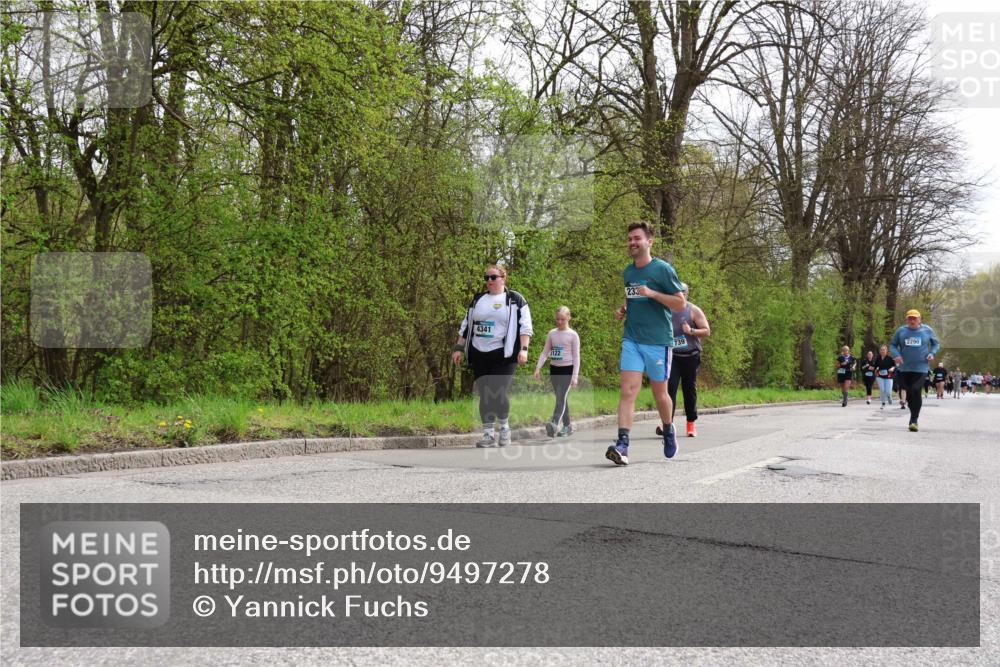 12.04.2026 - 45. Internationalen Wilhelmsburger Insellauf Yannick Fuchs http://msf.ph/oto/9497278 12.04.2026 13:09:13 Laufen 4341, 5122, 233, 2290 meine-sportfotos.de