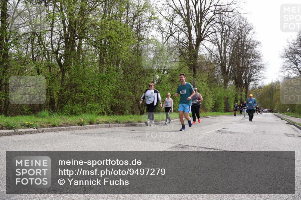 12.04.2026 - 45. Internationalen Wilhelmsburger Insellauf Yannick Fuchs http://msf.ph/oto/9497279 12.04.2026 13:09:13 Laufen 4341, 2332, 3739, 2290 meine-sportfotos.de