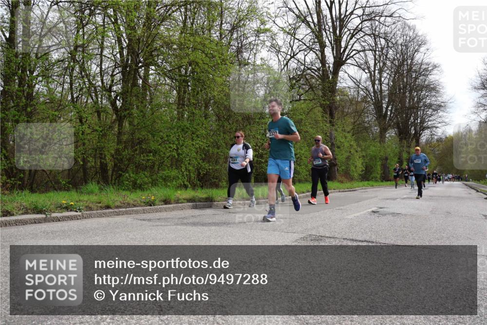 12.04.2026 - 45. Internationalen Wilhelmsburger Insellauf Yannick Fuchs http://msf.ph/oto/9497288 12.04.2026 13:09:14 Laufen 4341, 2332, 3739, 2290 meine-sportfotos.de
