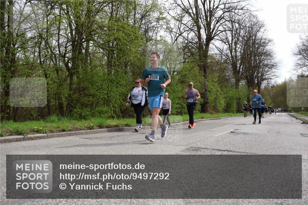 12.04.2026 - 45. Internationalen Wilhelmsburger Insellauf Yannick Fuchs http://msf.ph/oto/9497292 12.04.2026 13:09:14 Laufen 2332, 4341, 3122, 3739, 2290 meine-sportfotos.de