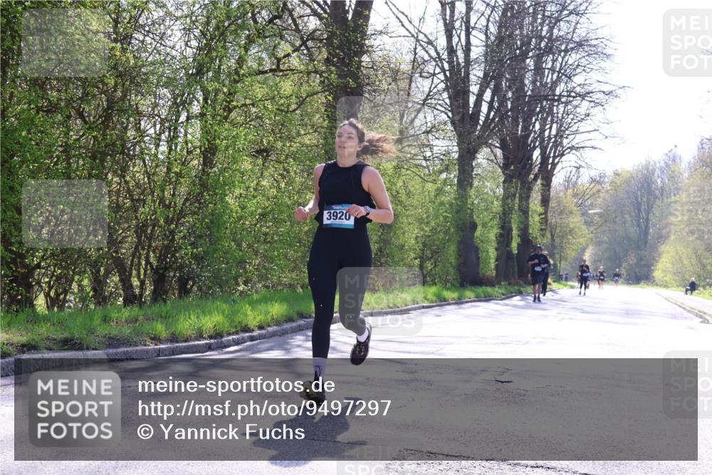 12.04.2026 - 45. Internationalen Wilhelmsburger Insellauf Yannick Fuchs http://msf.ph/oto/9497297 12.04.2026 10:54:31 Laufen 3920 meine-sportfotos.de