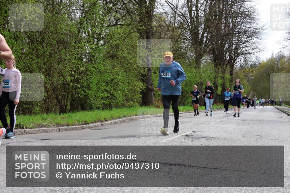 12.04.2026 - 45. Internationalen Wilhelmsburger Insellauf Yannick Fuchs http://msf.ph/oto/9497310 12.04.2026 13:09:17 Laufen 5122, 2290, 8667, 5505, 2153 meine-sportfotos.de