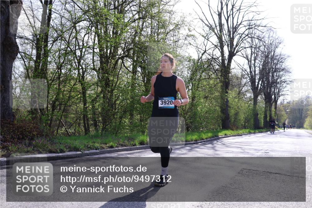 12.04.2026 - 45. Internationalen Wilhelmsburger Insellauf Yannick Fuchs http://msf.ph/oto/9497312 12.04.2026 10:54:32 Laufen 3920 meine-sportfotos.de