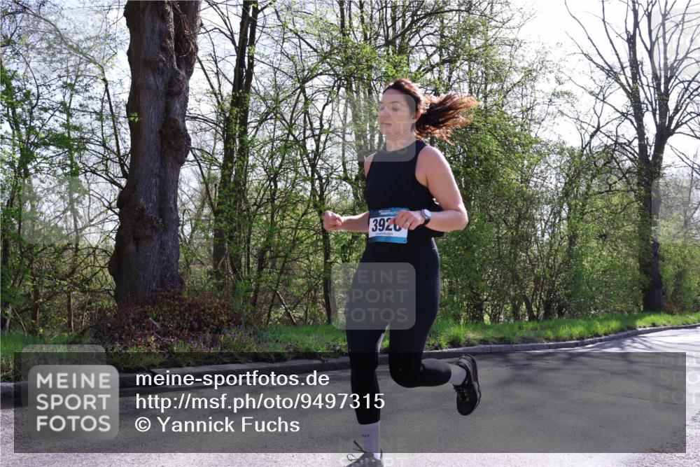 12.04.2026 - 45. Internationalen Wilhelmsburger Insellauf Yannick Fuchs http://msf.ph/oto/9497315 12.04.2026 10:54:33 Laufen 3920 meine-sportfotos.de