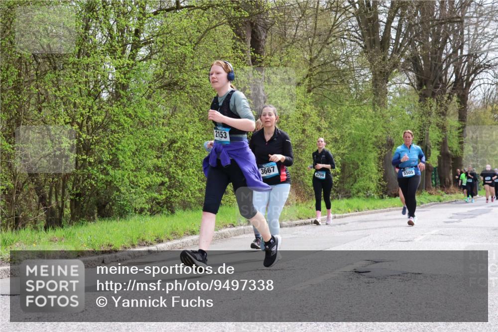 12.04.2026 - 45. Internationalen Wilhelmsburger Insellauf Yannick Fuchs http://msf.ph/oto/9497338 12.04.2026 13:09:20 Laufen 2153, 3667, 4708, 5505 meine-sportfotos.de