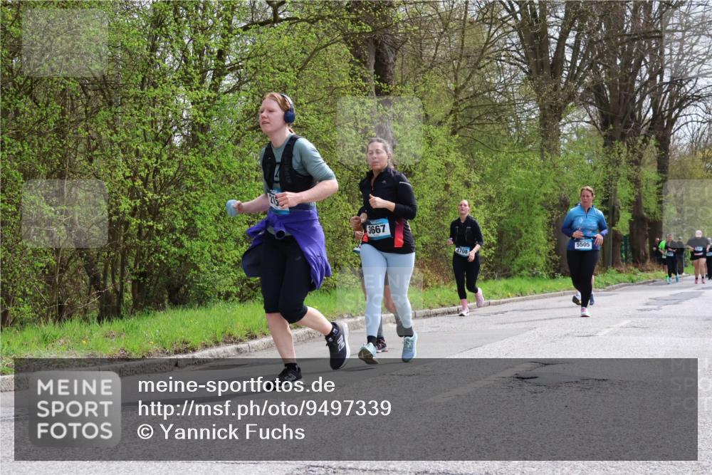 12.04.2026 - 45. Internationalen Wilhelmsburger Insellauf Yannick Fuchs http://msf.ph/oto/9497339 12.04.2026 13:09:20 Laufen 3667, 4708, 5505 meine-sportfotos.de