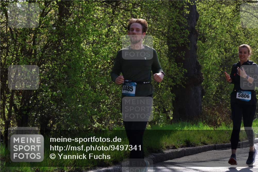 12.04.2026 - 45. Internationalen Wilhelmsburger Insellauf Yannick Fuchs http://msf.ph/oto/9497341 12.04.2026 10:54:46 Laufen 4485, 5806 meine-sportfotos.de