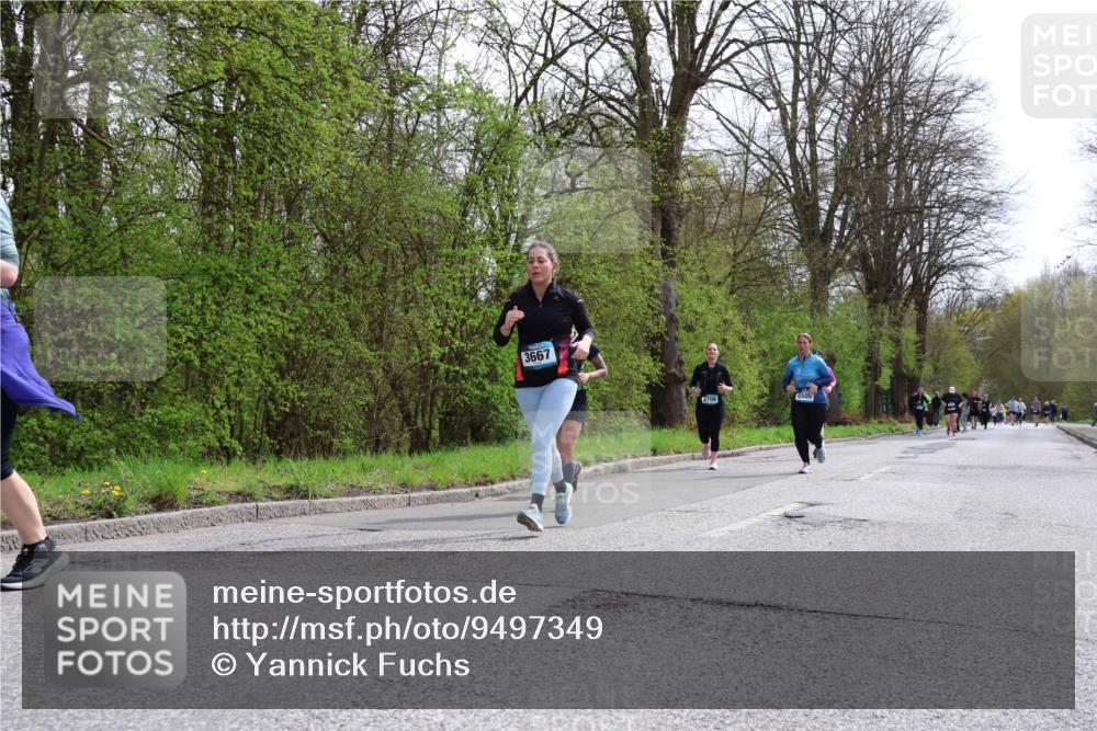 12.04.2026 - 45. Internationalen Wilhelmsburger Insellauf Yannick Fuchs http://msf.ph/oto/9497349 12.04.2026 13:09:21 Laufen 3667, 4708, 5505 meine-sportfotos.de