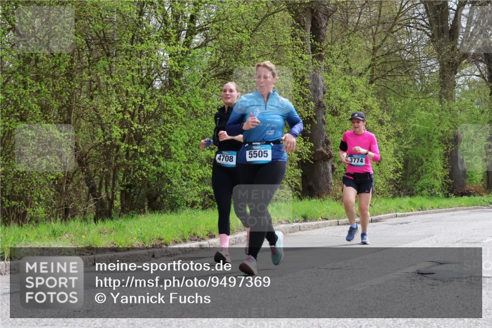 12.04.2026 - 45. Internationalen Wilhelmsburger Insellauf Yannick Fuchs http://msf.ph/oto/9497369 12.04.2026 13:09:24 Laufen 4708, 5505, 3774 meine-sportfotos.de