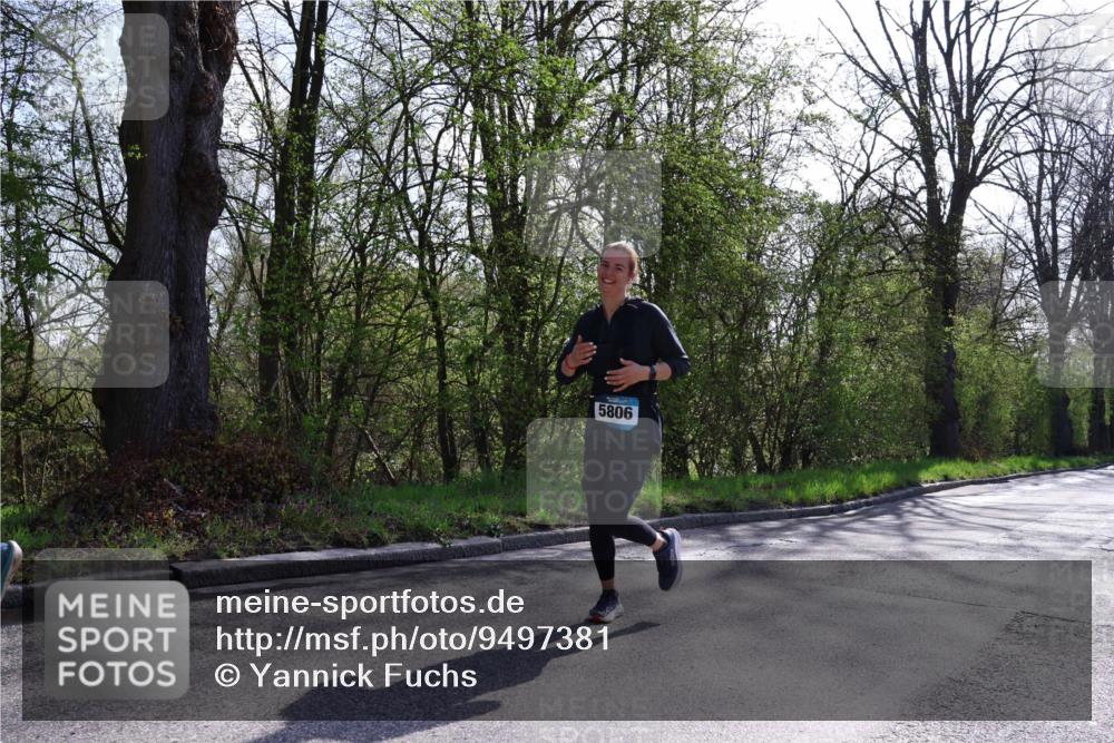 12.04.2026 - 45. Internationalen Wilhelmsburger Insellauf Yannick Fuchs http://msf.ph/oto/9497381 12.04.2026 10:54:50 Laufen 5806 meine-sportfotos.de