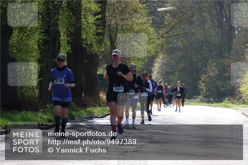 12.04.2026 - 45. Internationalen Wilhelmsburger Insellauf Yannick Fuchs http://msf.ph/oto/9497389 12.04.2026 10:54:52 Laufen 3740, 2924, 664, 3333 meine-sportfotos.de