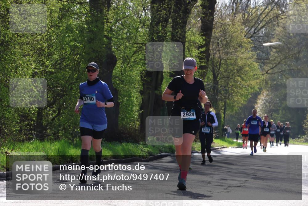 12.04.2026 - 45. Internationalen Wilhelmsburger Insellauf Yannick Fuchs http://msf.ph/oto/9497407 12.04.2026 10:54:55 Laufen 3740, 2924, 3333, 4077, 4940 meine-sportfotos.de