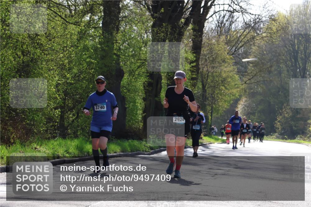 12.04.2026 - 45. Internationalen Wilhelmsburger Insellauf Yannick Fuchs http://msf.ph/oto/9497409 12.04.2026 10:54:55 Laufen 3740, 2924, 3333 meine-sportfotos.de