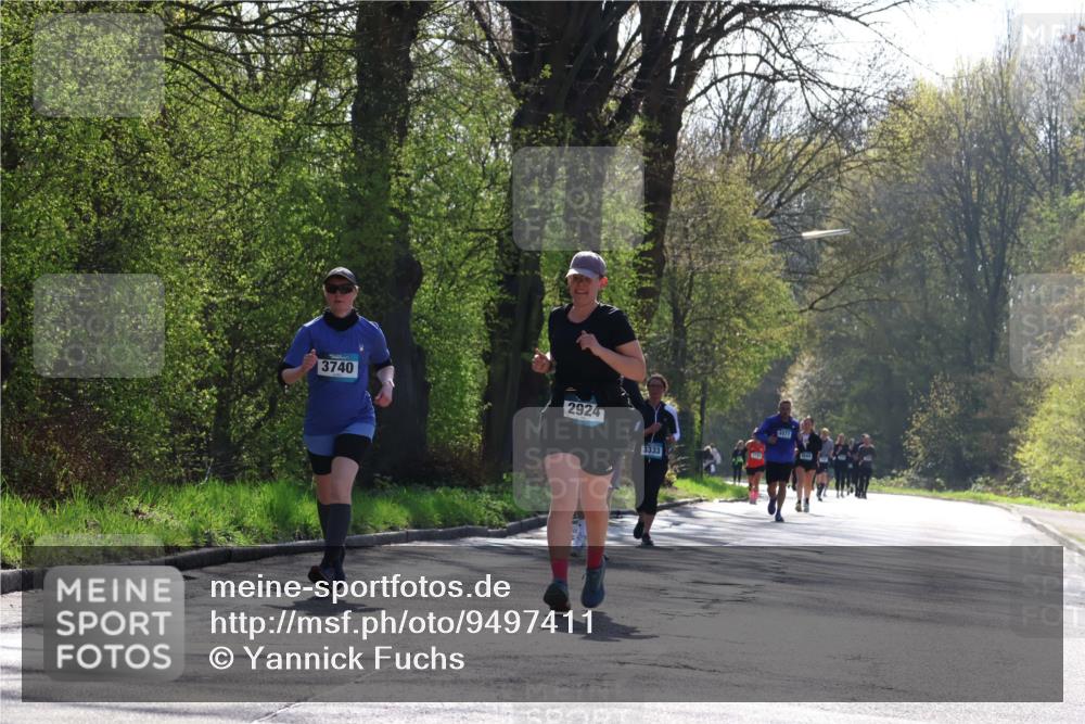 12.04.2026 - 45. Internationalen Wilhelmsburger Insellauf Yannick Fuchs http://msf.ph/oto/9497411 12.04.2026 10:54:56 Laufen 3740, 2924, 3333, 4977 meine-sportfotos.de