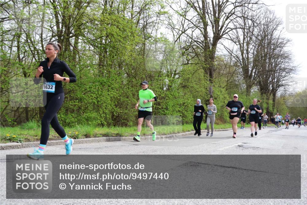 12.04.2026 - 45. Internationalen Wilhelmsburger Insellauf Yannick Fuchs http://msf.ph/oto/9497440 12.04.2026 13:09:38 Laufen 5632, 5212, 5209, 5297, 3720 meine-sportfotos.de