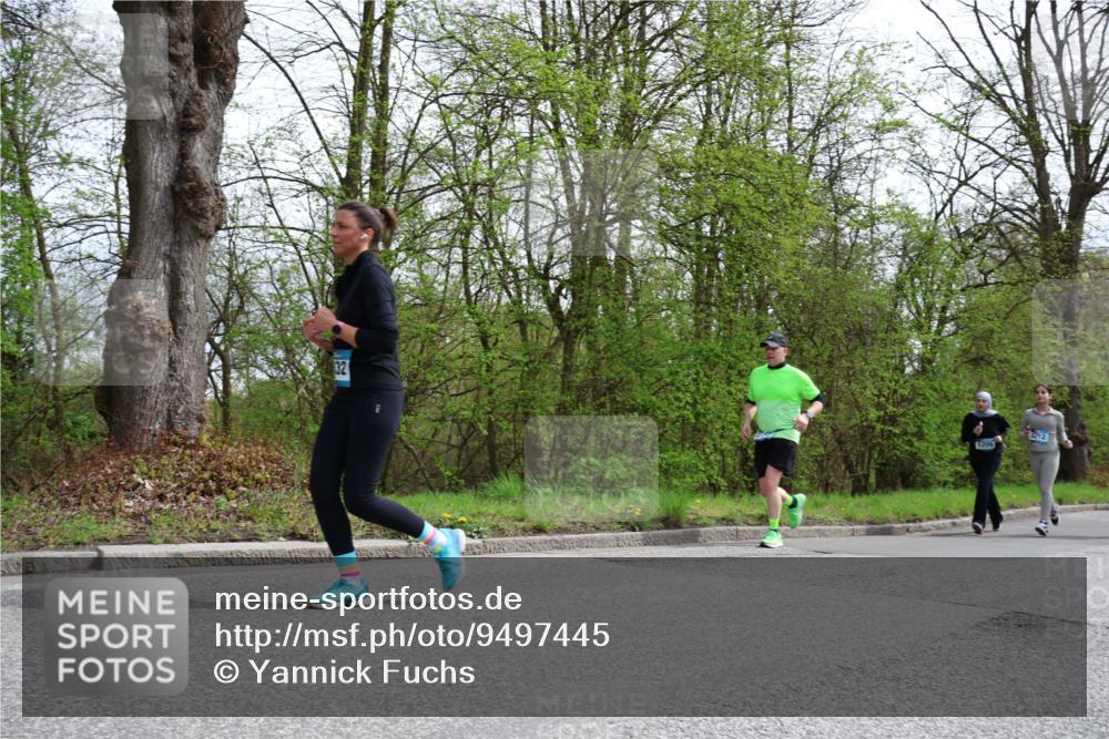 12.04.2026 - 45. Internationalen Wilhelmsburger Insellauf Yannick Fuchs http://msf.ph/oto/9497445 12.04.2026 13:09:39 Laufen 32, 5209, 5212 meine-sportfotos.de